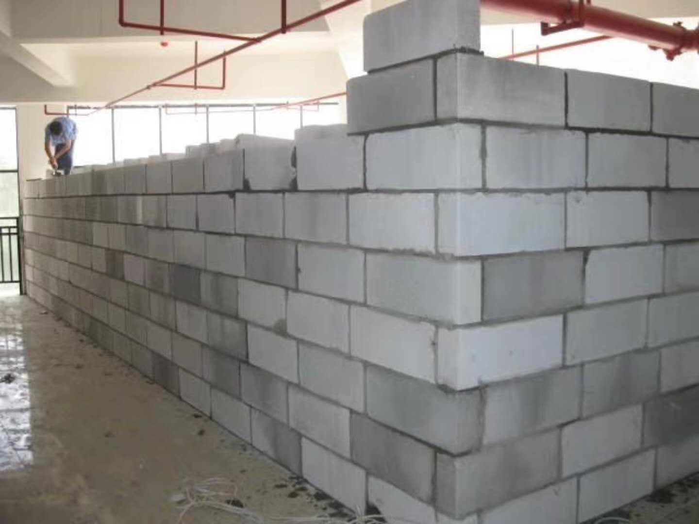 洛川蒸压加气混凝土砌块承重墙静力和抗震性能的研究